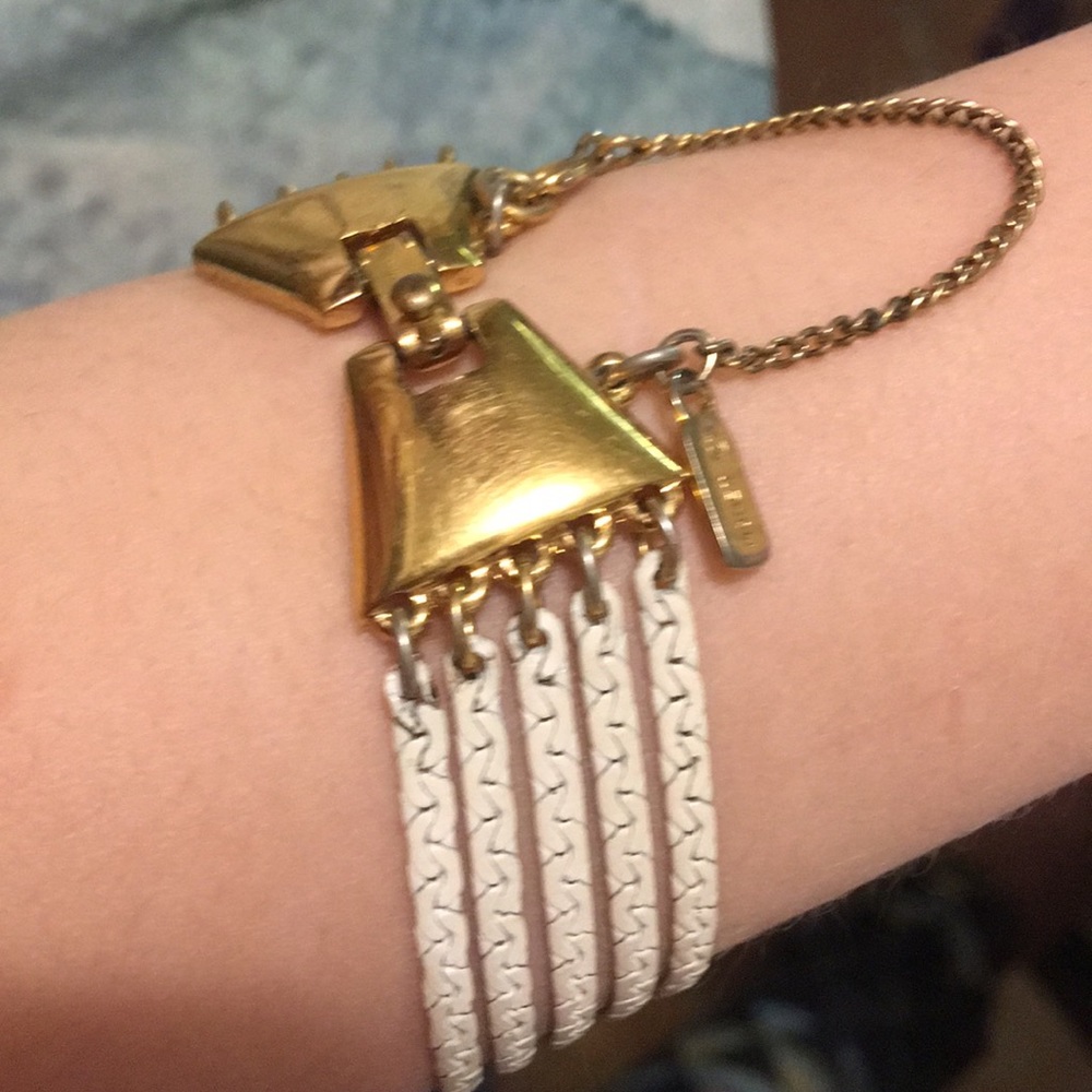 Vintage Monet 5 strand chain cream bracelet